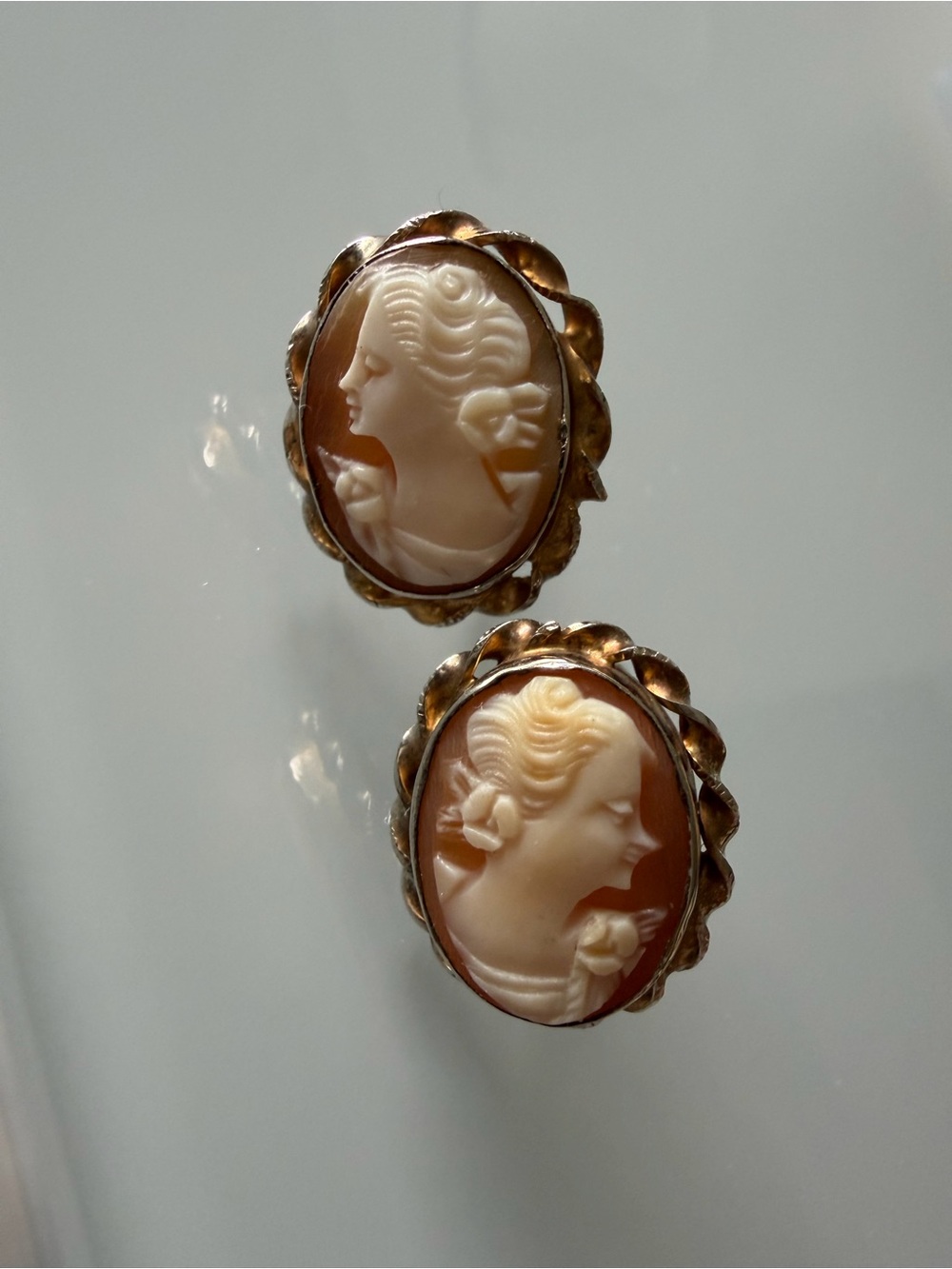 Vintage Shell Cameo Earrings - Picture 5 of 16